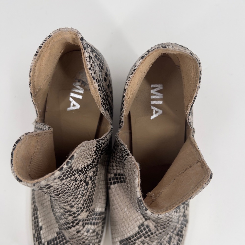 MIA Kate Women's Snake Print Wedge Sneakers Grey Black Cutout Booties M 8 - Picture 7 of 9